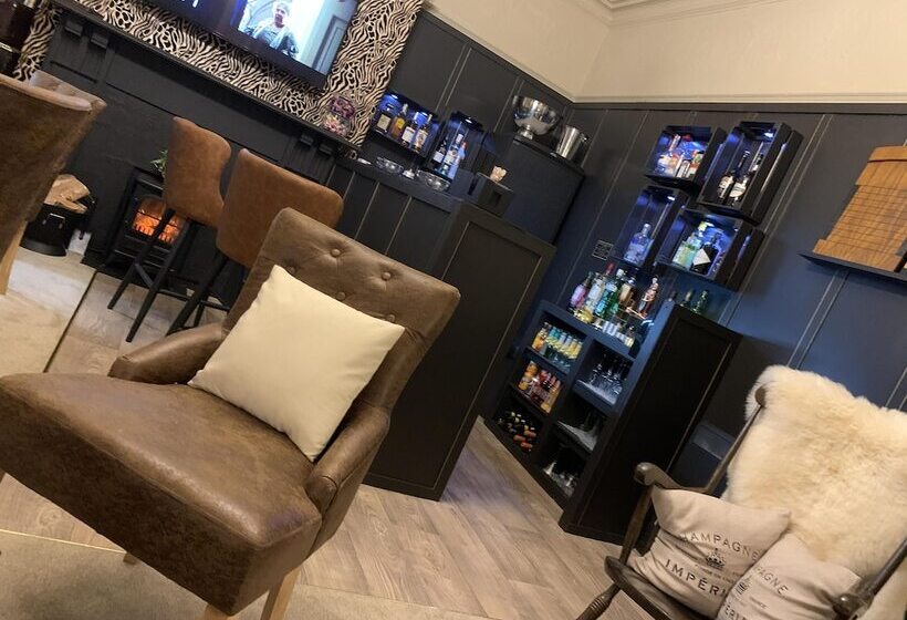 بنسيون Kingsmere Guest House