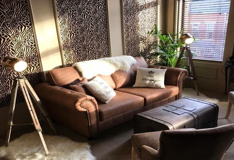 بنسيون Kingsmere Guest House