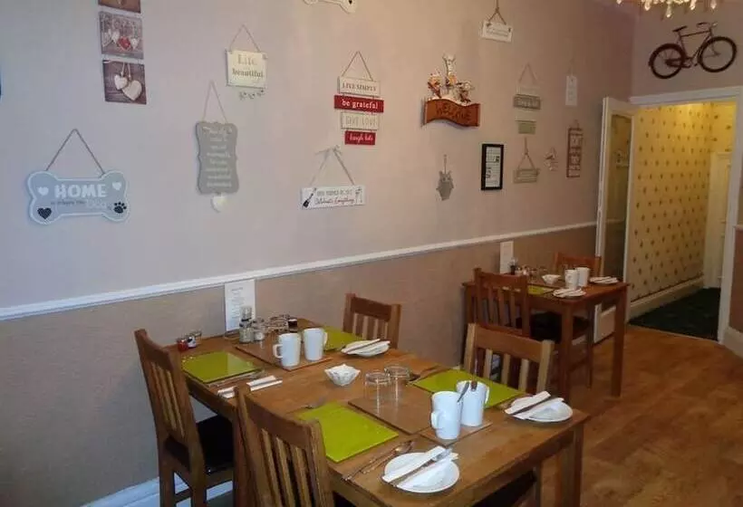 Pensiune Kingsmere Guest House