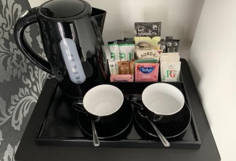 بنسيون Kingsmere Guest House