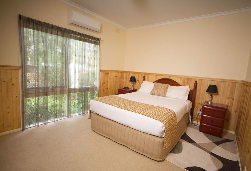 Sanctuary House Resort Motel