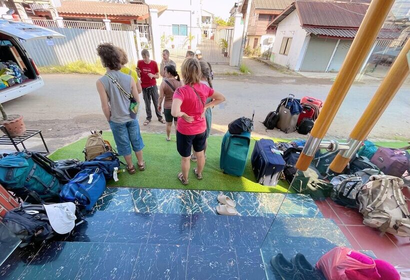 酒店 Downtown Vang Vieng
