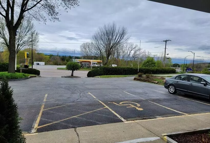 Hotelli South Side Inn   Burlington