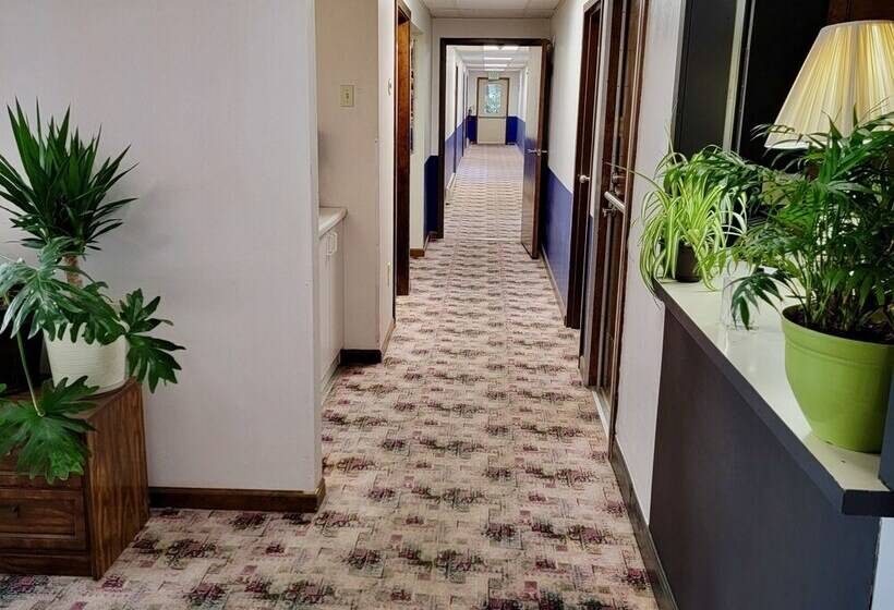 호텔 South Side Inn   Burlington