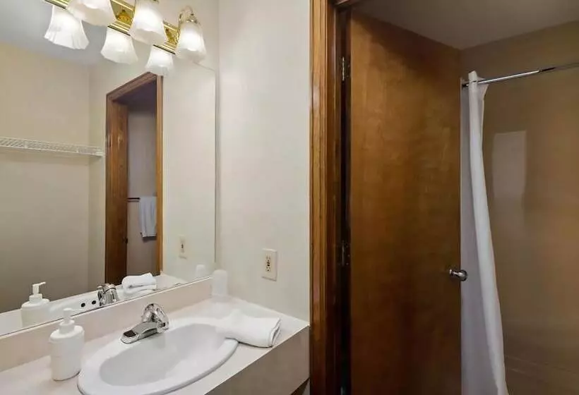 Hotelli South Side Inn   Burlington