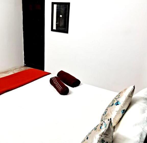 Hotel Swizel S Stays