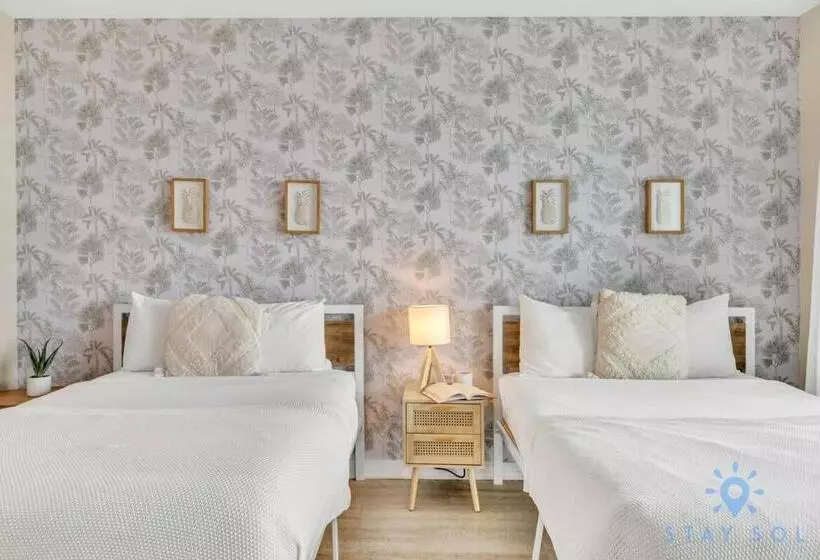 Retkeilymaja Spectacular View With Balcony, Pool, Near Beach