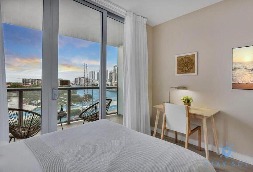 הוסטל Spectacular View With Balcony, Pool, Near Beach