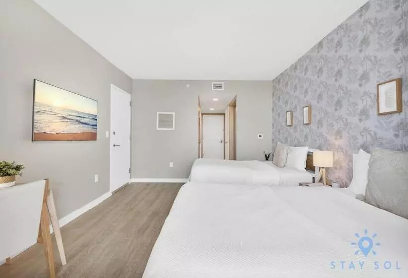 Retkeilymaja Spectacular View With Balcony, Pool, Near Beach