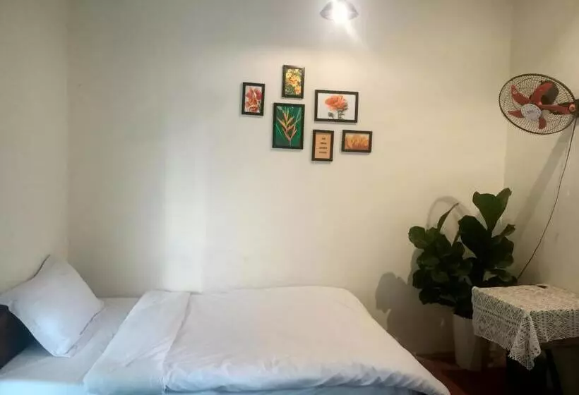 Hotelli Hostel Inn Dalat