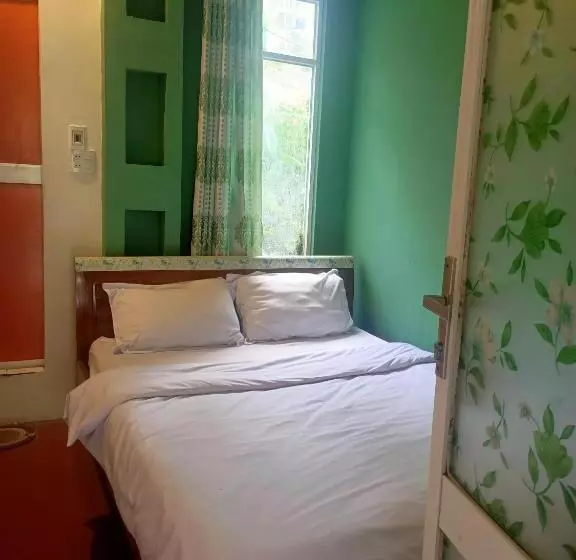 Hotelli Hostel Inn Dalat
