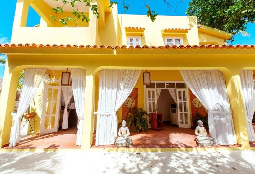 هتل Grand Caribe Beach Club And Spa Playa Los Corales