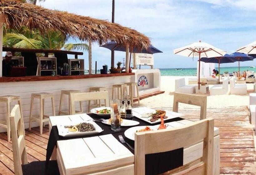 هتل Grand Caribe Beach Club And Spa Playa Los Corales