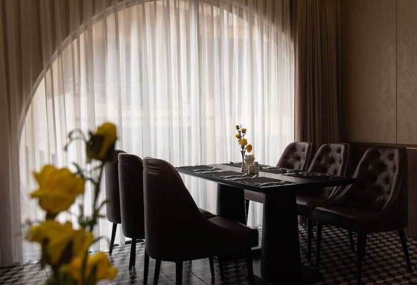 هتل Grand Tourane Nha Trang