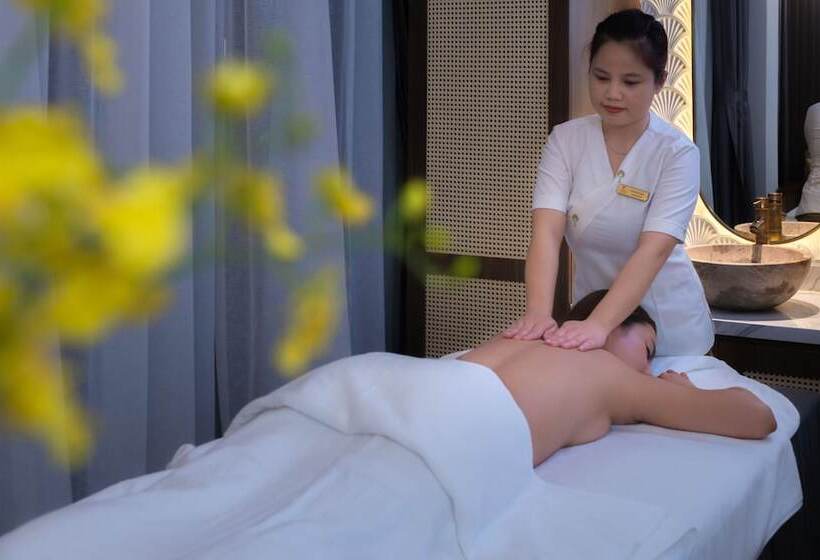 هتل Grand Tourane Nha Trang