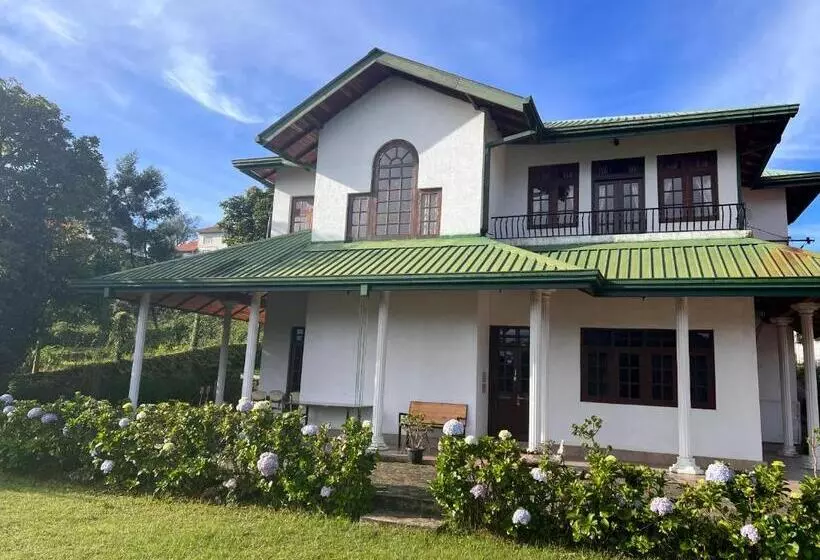 Majatalo Lakeside Garden Bungalow 湖畔花园山居