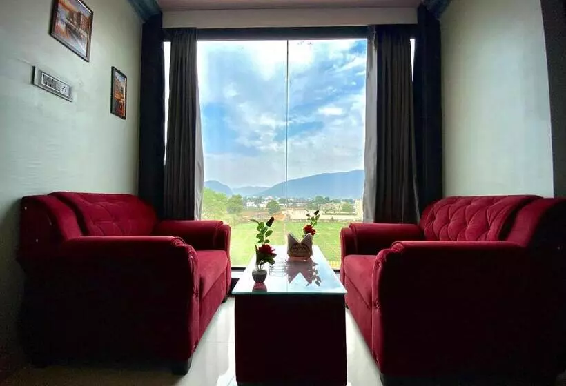 R M Resort   Luxury Rooms With Pool