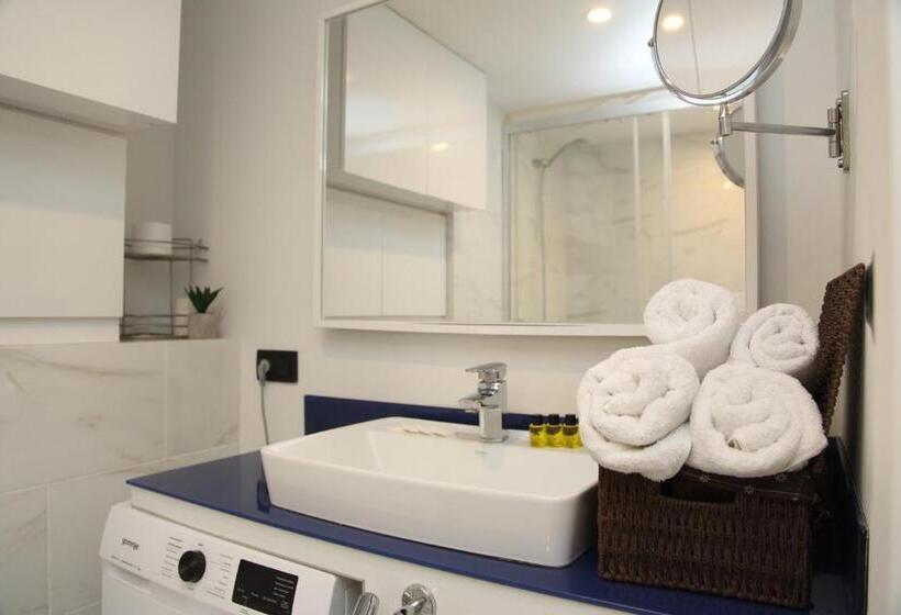 Elegance Sea View Aparthotel In Orbi City Batumi