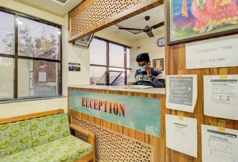 Flagship Hotel Radhika Majestic