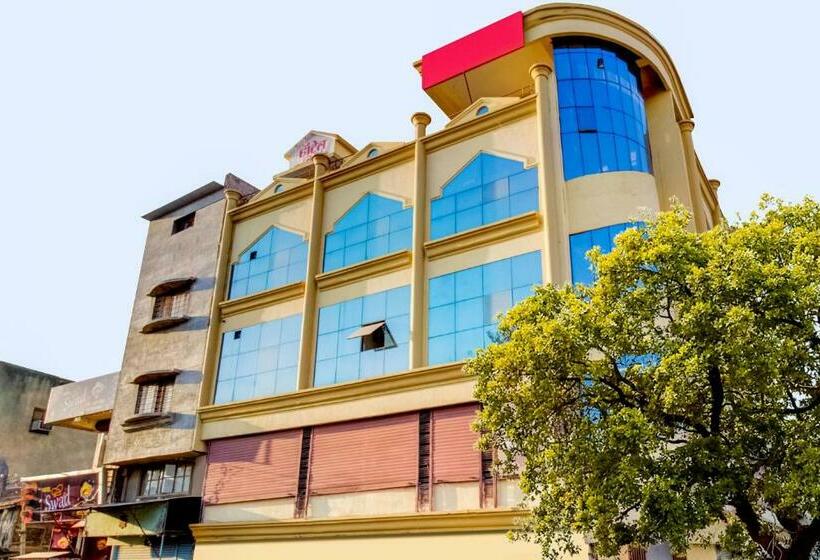 Flagship Hotel Radhika Majestic