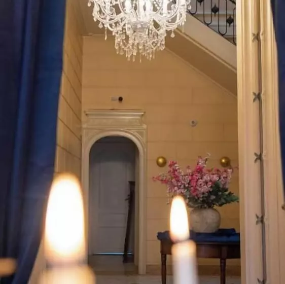 تختخواب و صبحانه De Maître De Vaughan