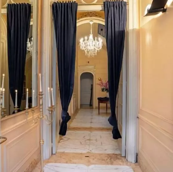 تختخواب و صبحانه De Maître De Vaughan