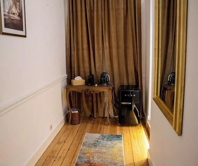 تختخواب و صبحانه De Maître De Vaughan