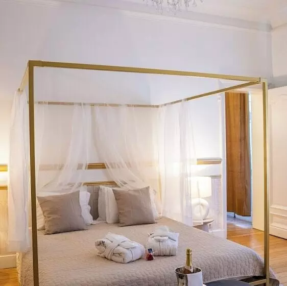 تختخواب و صبحانه De Maître De Vaughan