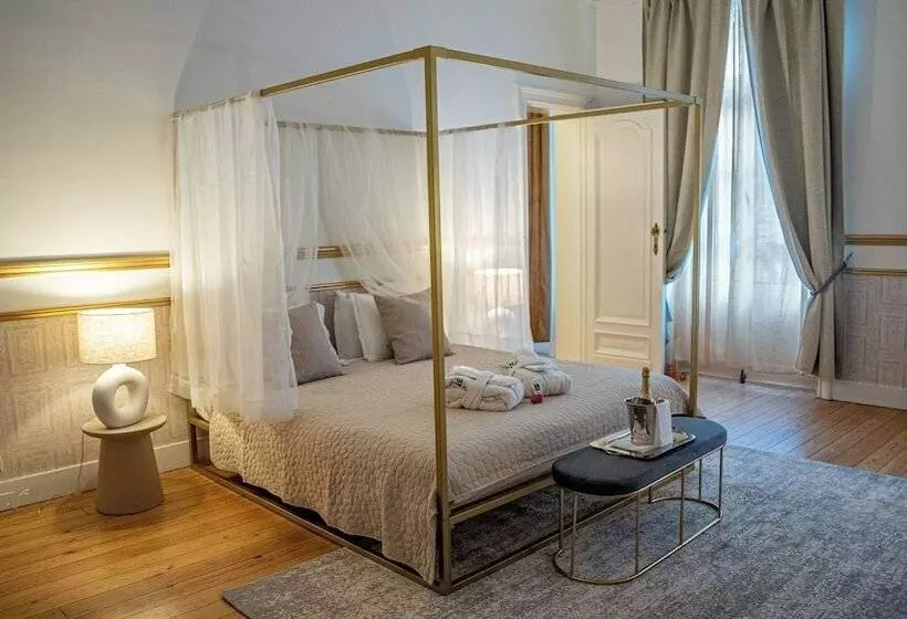 تختخواب و صبحانه De Maître De Vaughan