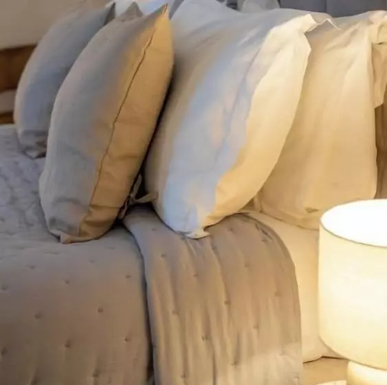 تختخواب و صبحانه De Maître De Vaughan