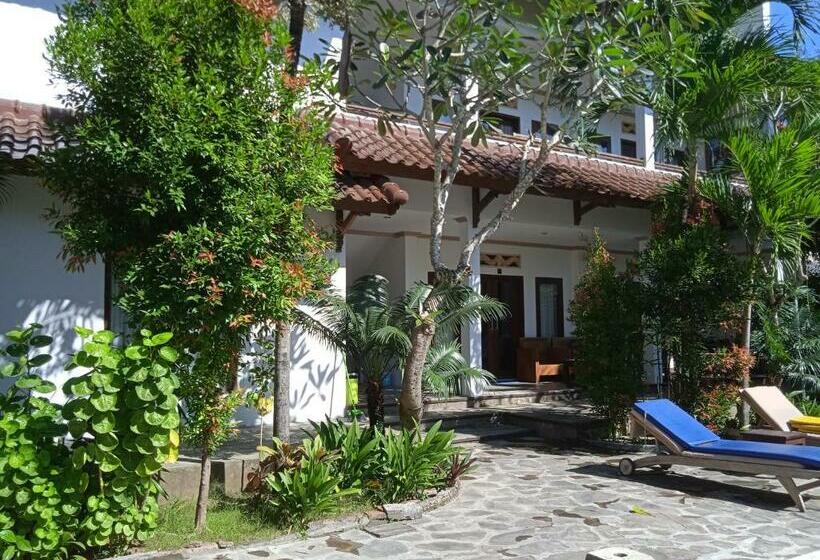 Family House Hotel Kuta