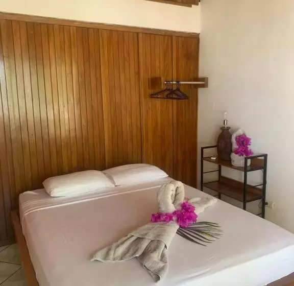 هتل Beach Front Bahia