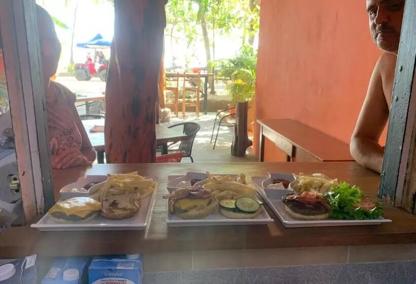 هتل Beach Front Bahia