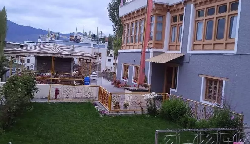 پانسیون Chandan Guest House