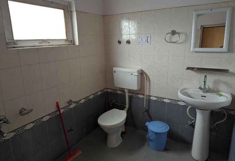 Majatalo Chandan Guest House