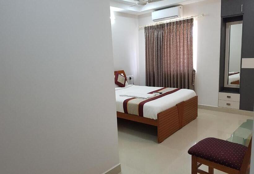 R Hotels Rithikha Inn Porur