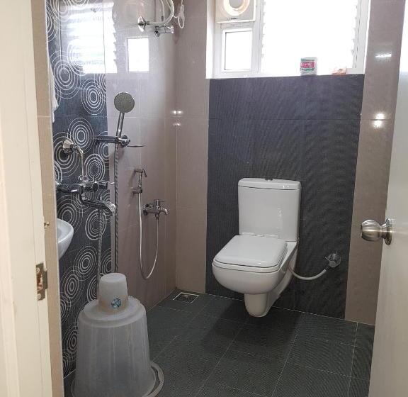 R Hotels Rithikha Inn Porur