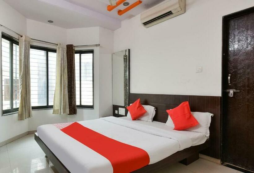 Flagship Hotel Sai Suman Palace