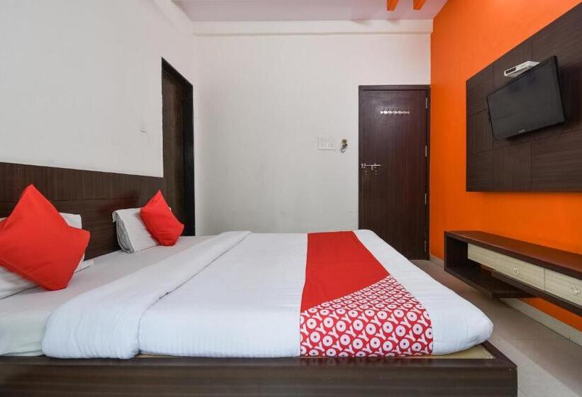 Flagship Hotel Sai Suman Palace