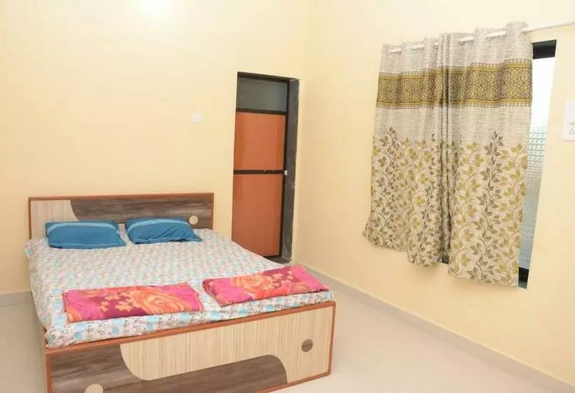 Hotelli Durva Cottage