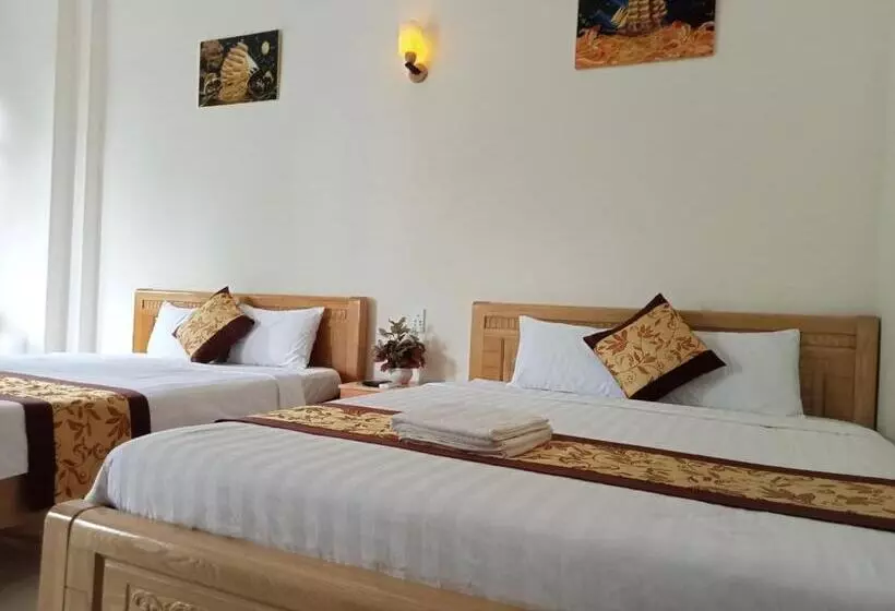 هتل Khách Sạn Trọng Tín