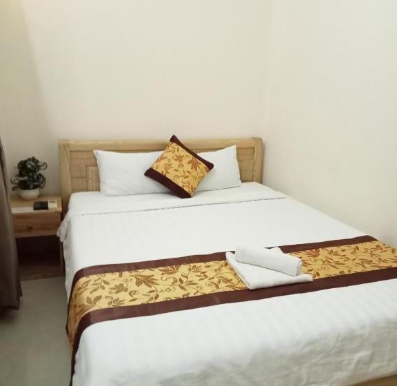 هتل Khách Sạn Trọng Tín