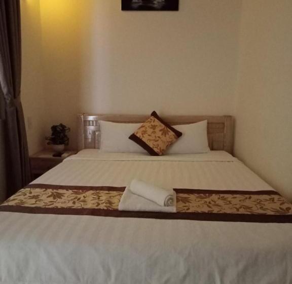 هتل Khách Sạn Trọng Tín