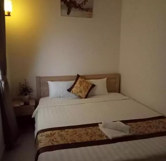 هتل Khách Sạn Trọng Tín