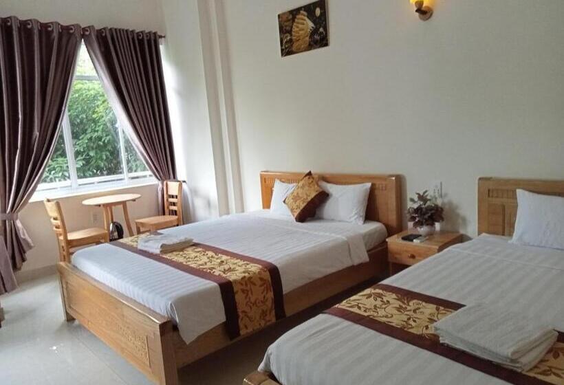 هتل Khách Sạn Trọng Tín