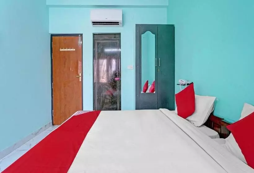 ホテル Oyo Flagship 82034 Lakshmi Palace