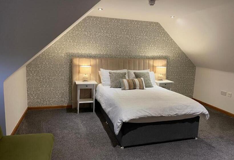 فندق The Square Kintore