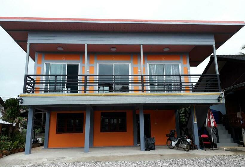 Pensió Baan Wang Kaew