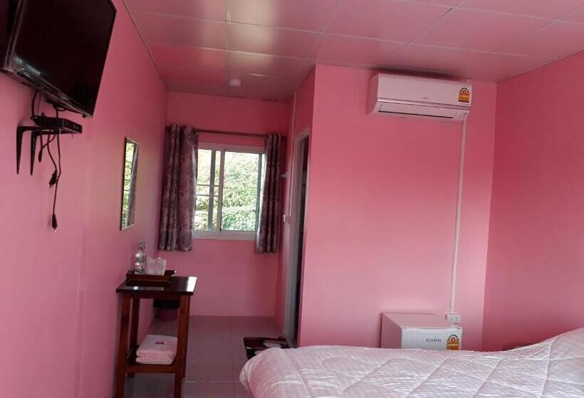 Pensió Baan Wang Kaew