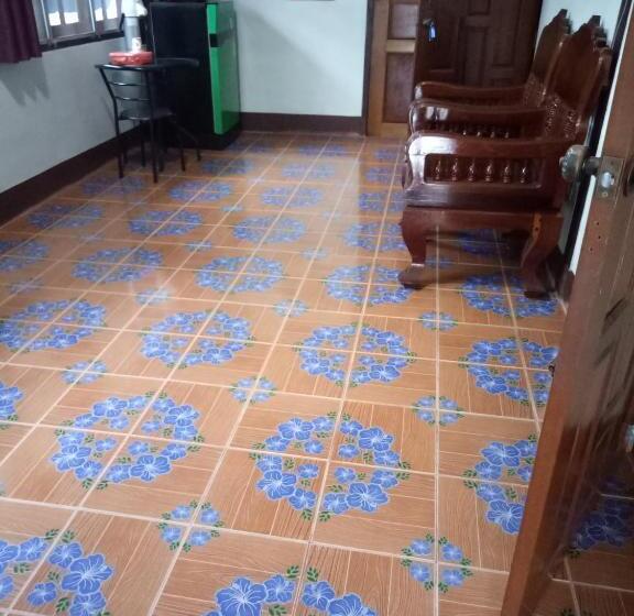 Pensió Baan Wang Kaew